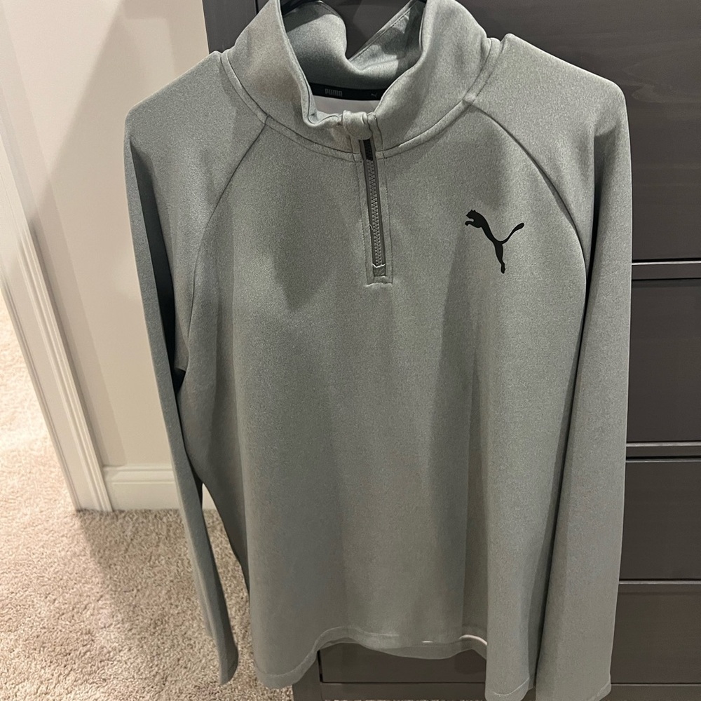 Puma quarter zip size xl